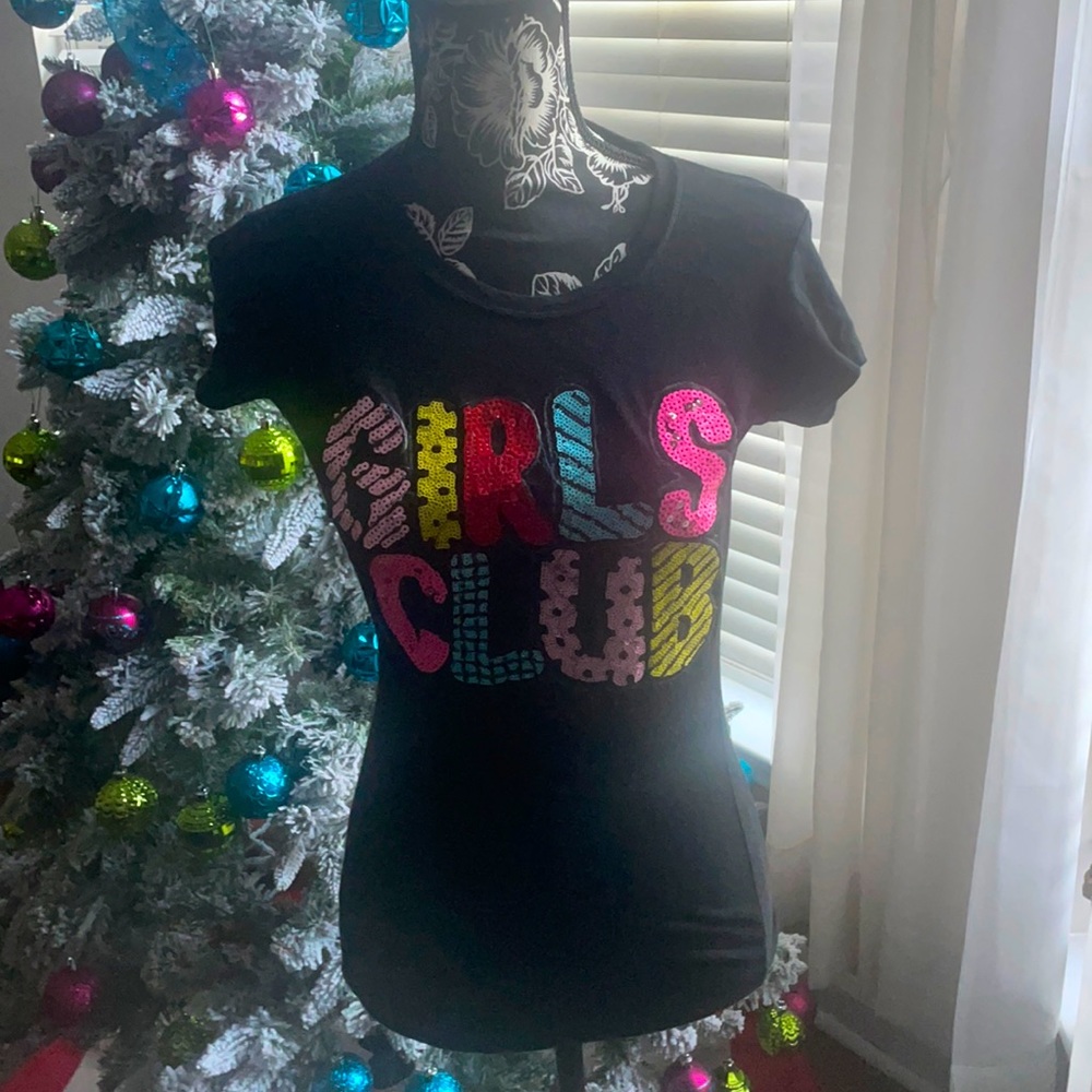 Girls club black T-shirt
